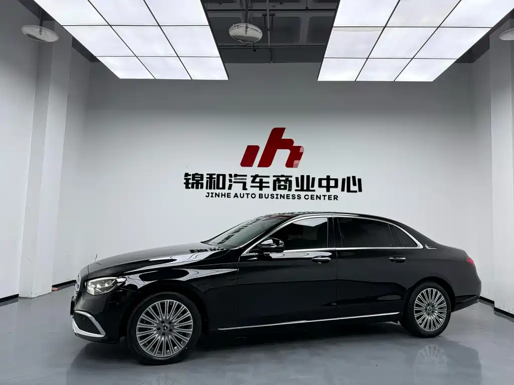 Mercedes-Benz E-Class 2023