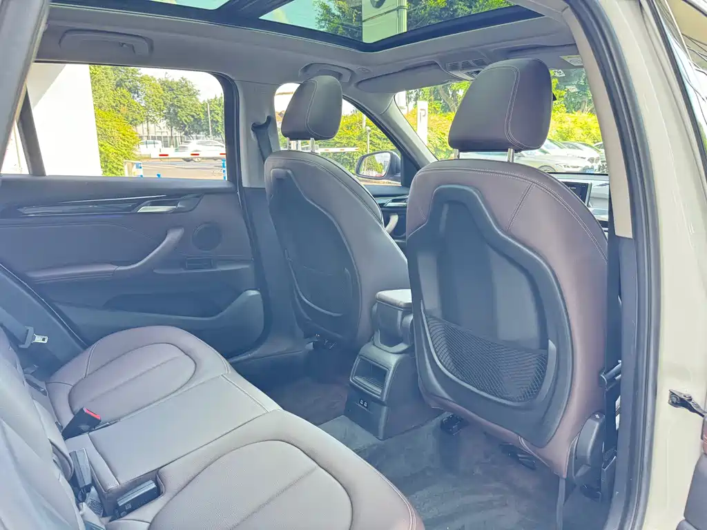 BMW X1 2020 — фото 11