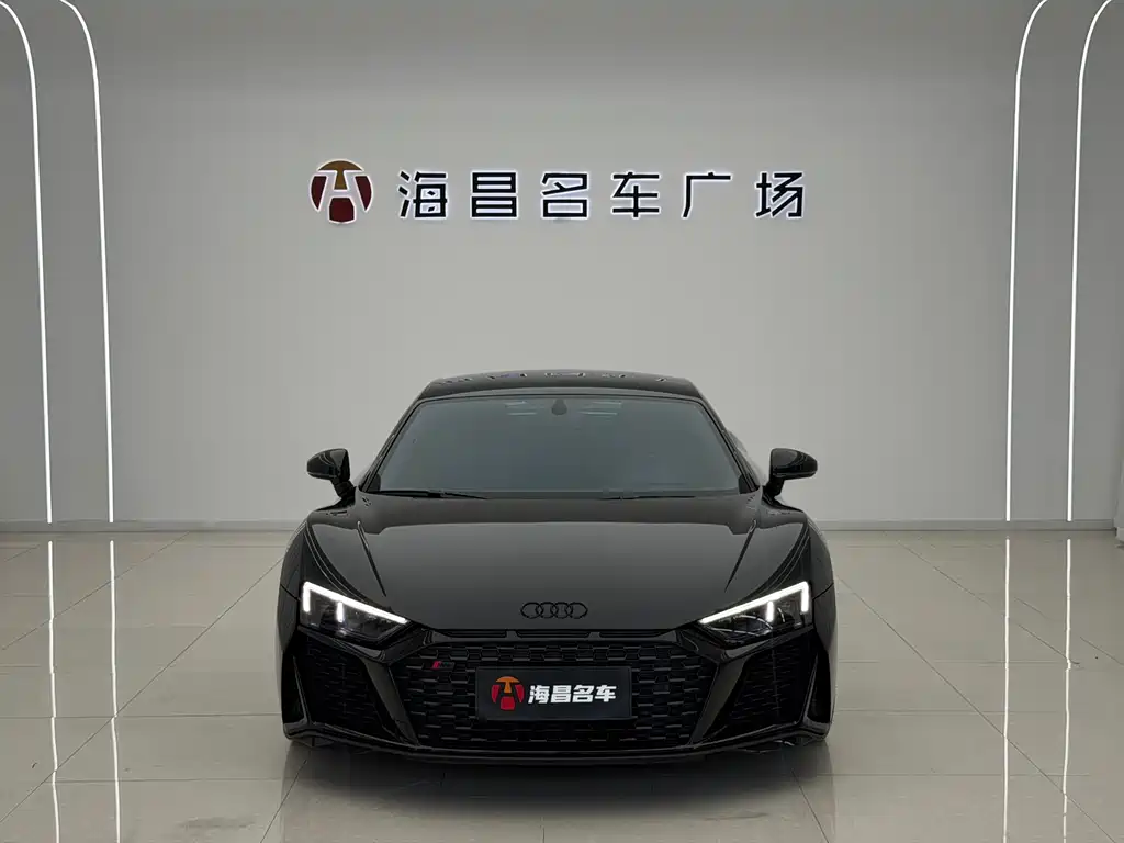 Audi R8 2021 — фото 2