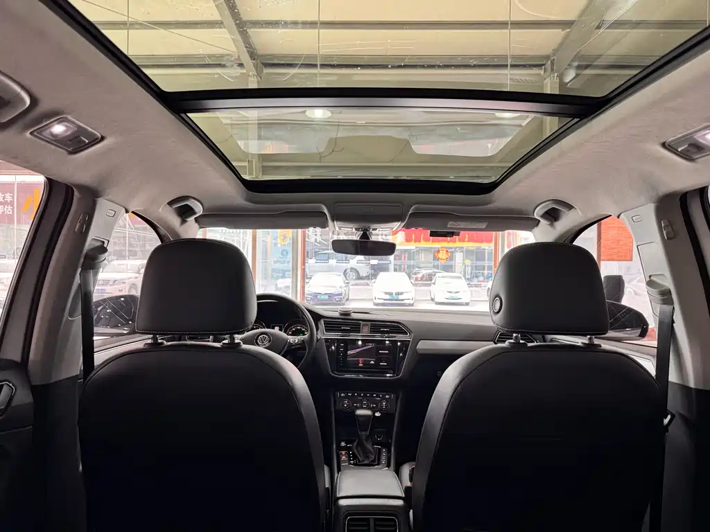 Volkswagen Tiguan L 2019 — фото 18