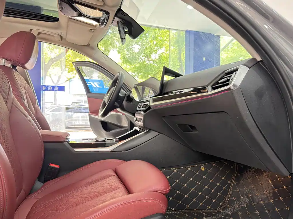 BMW i3 2024 — фото 12