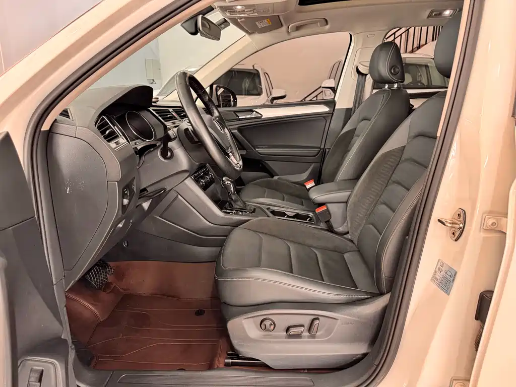 Volkswagen Tiguan L 2019 — фото 8