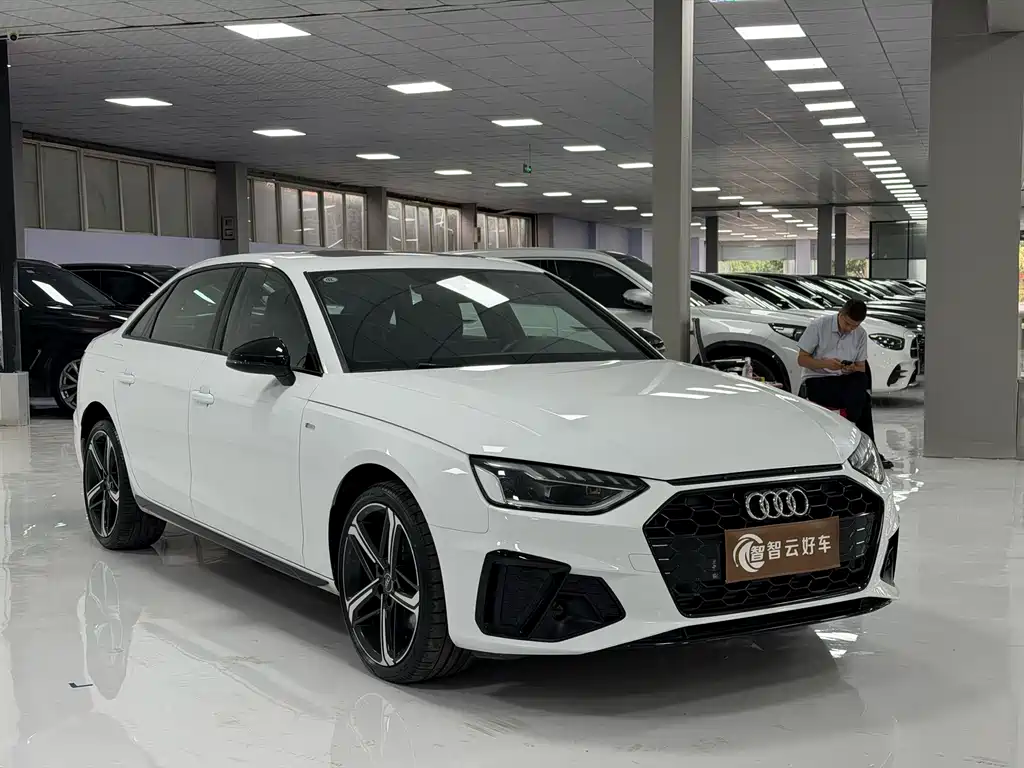 Audi A4L 2025