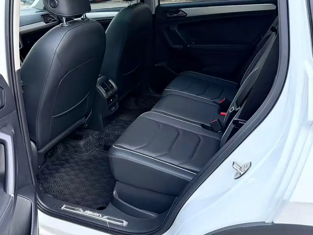 Volkswagen Tiguan L 2019 — фото 8