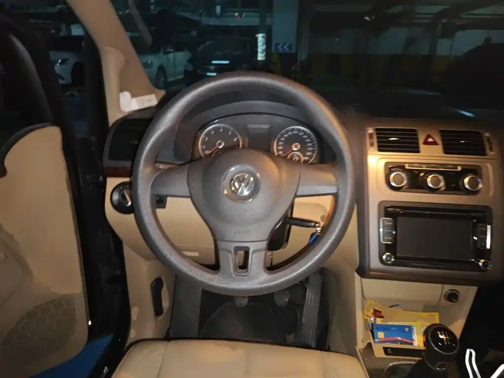 Volkswagen Touran 2015