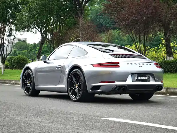 Porsche 911 2017
