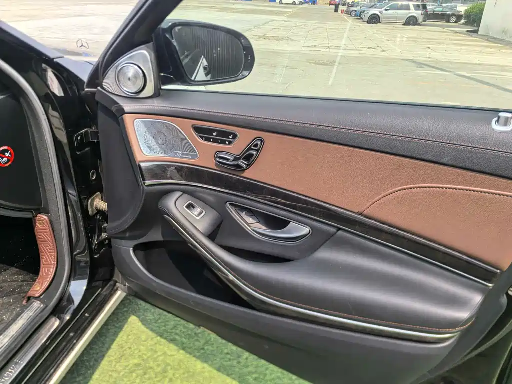 Mercedes-Benz S-Class 2015 — фото 16