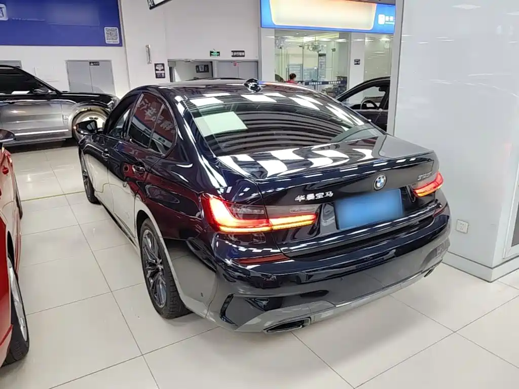 BMW 3 Series 2022