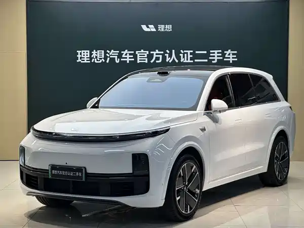 Li Auto L8 2025