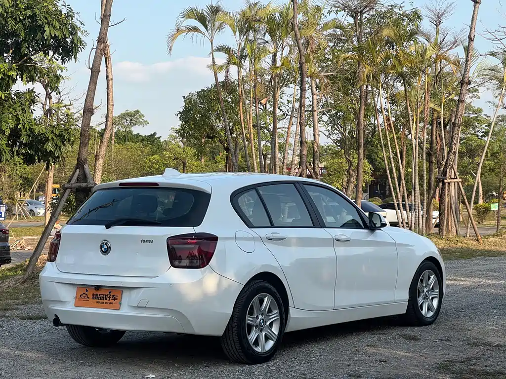 BMW 1 Series 2013 — фото 12
