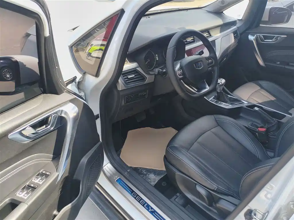 Geely Vision X3 2020 — фото 16