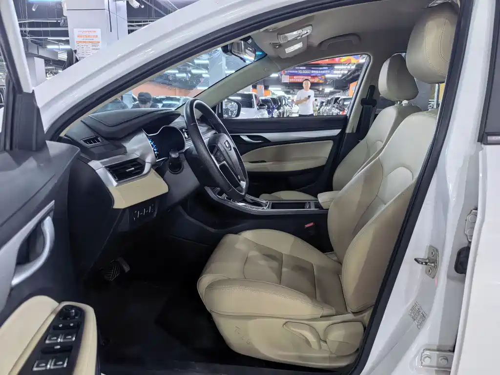 Geely Emgrand 2018