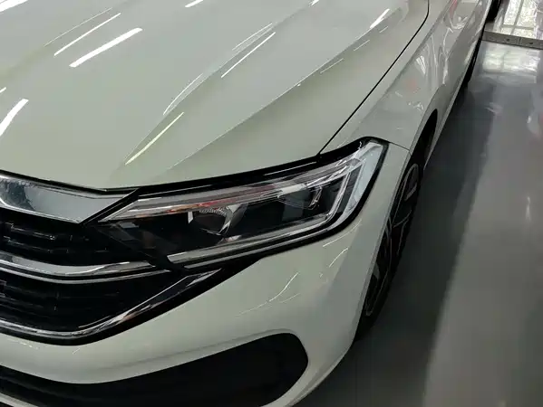 Volkswagen Sagitar 2026
