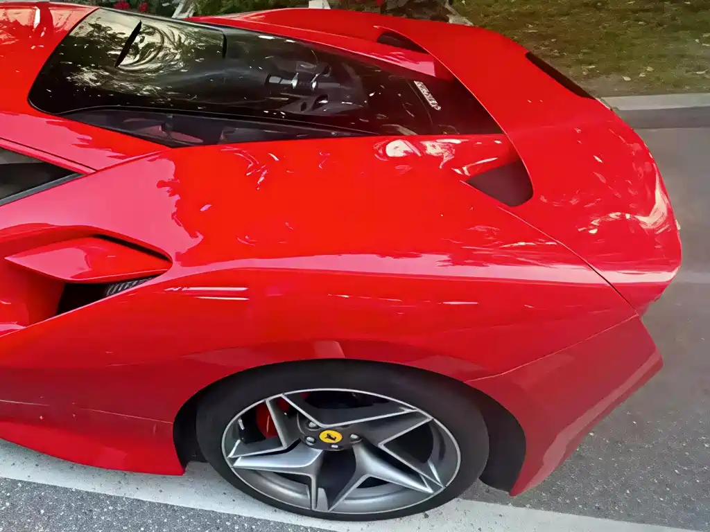 Ferrari F8 2021 — фото 5