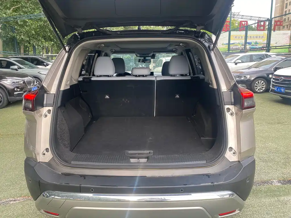 Nissan X-Trail 2023 — фото 10