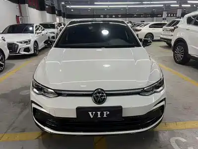 Volkswagen Golf 2024