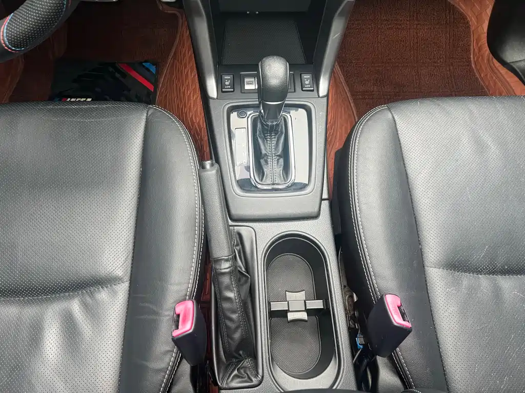 Subaru Forester 2014 — фото 15