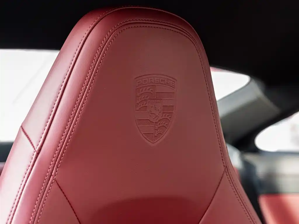 Porsche 911 2021 — фото 19