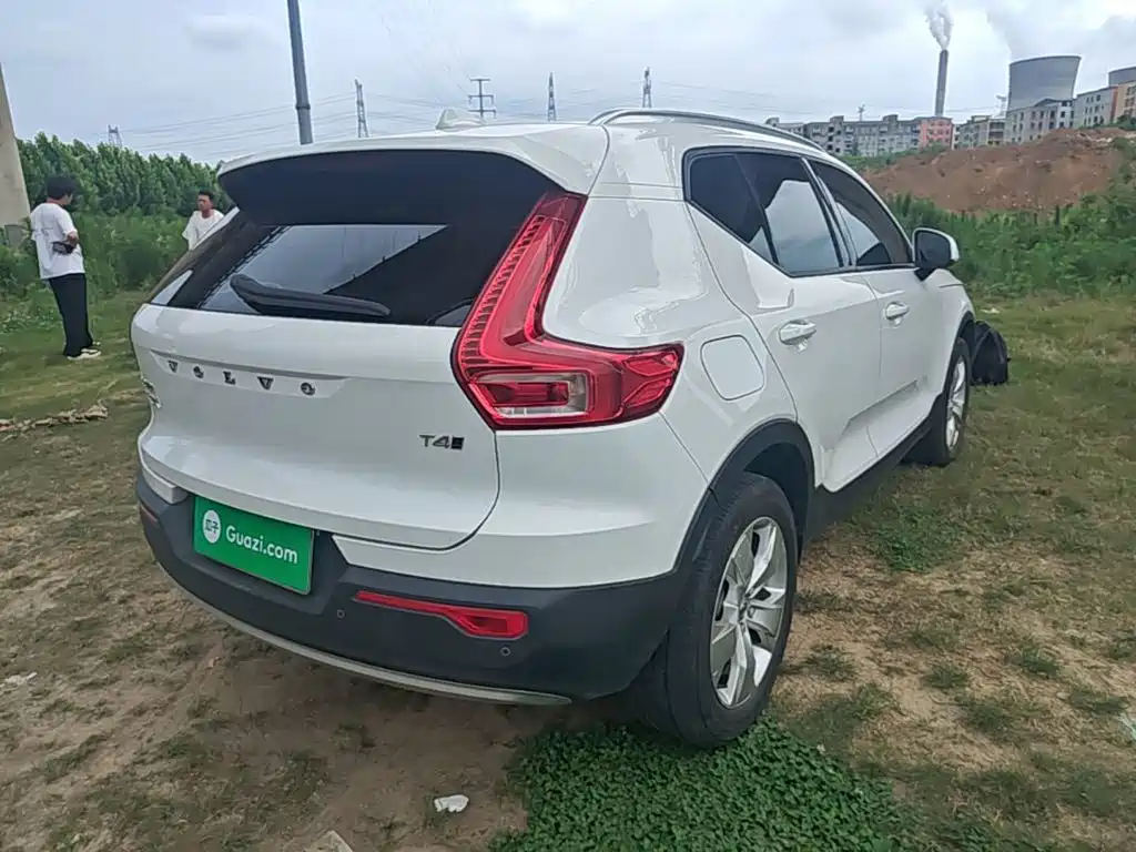 Volvo XC40 2021