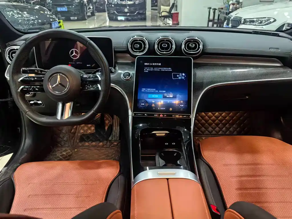 Mercedes-Benz C-Class 2023 — фото 8