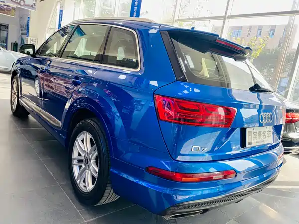 Audi Q7 2016