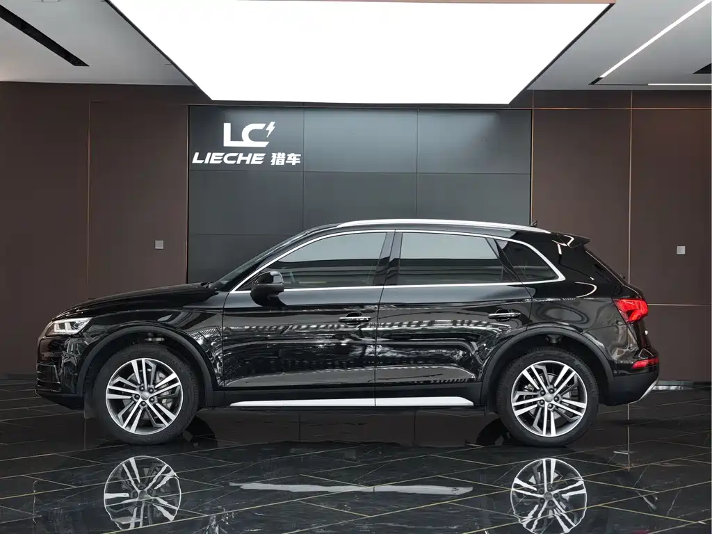 Audi Q5L 2020 — фото 3