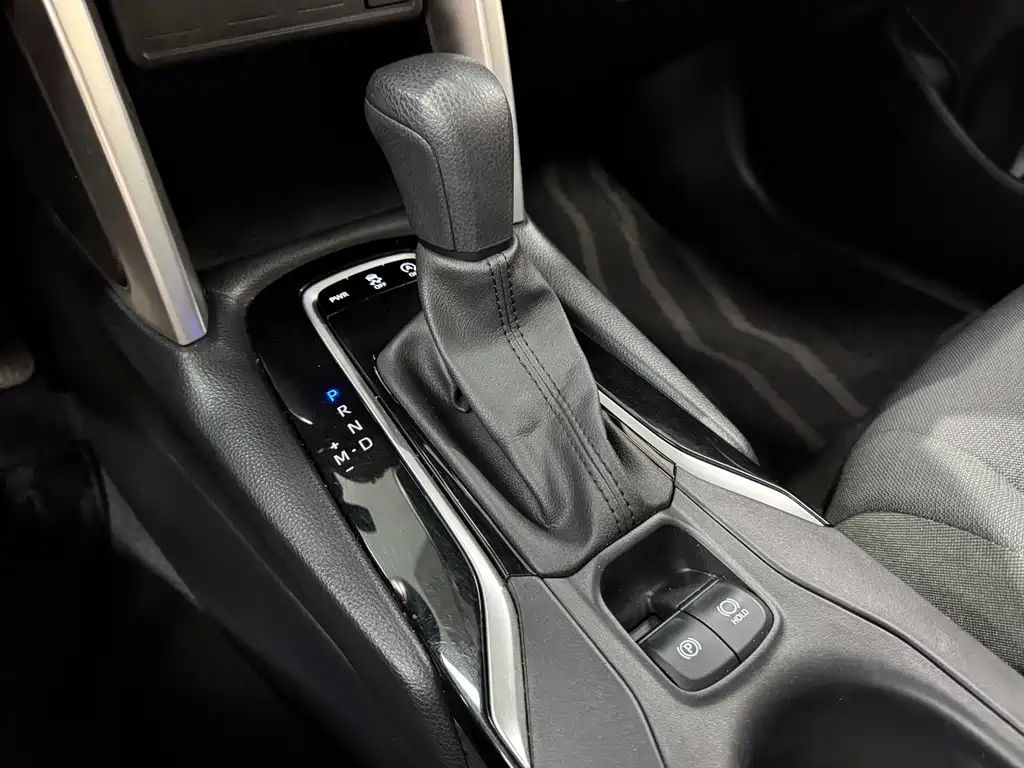 Toyota Corolla Cross 2023 — фото 14