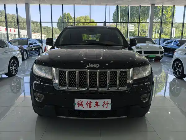 Jeep Grand Cherokee 2012