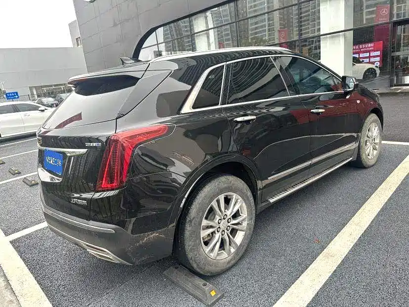 Cadillac XT5 2022 — фото 8
