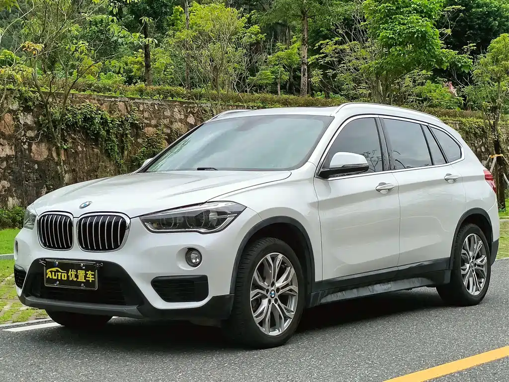 BMW X1 2018 — фото 1