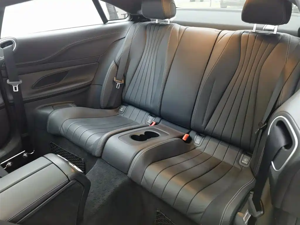 Mercedes-Benz E-Class 2020 — фото 15