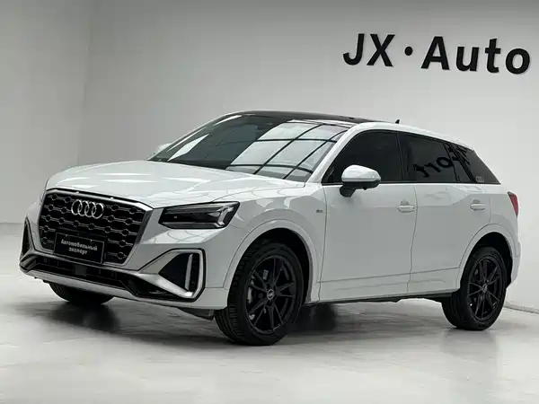 Audi Q2L 2022