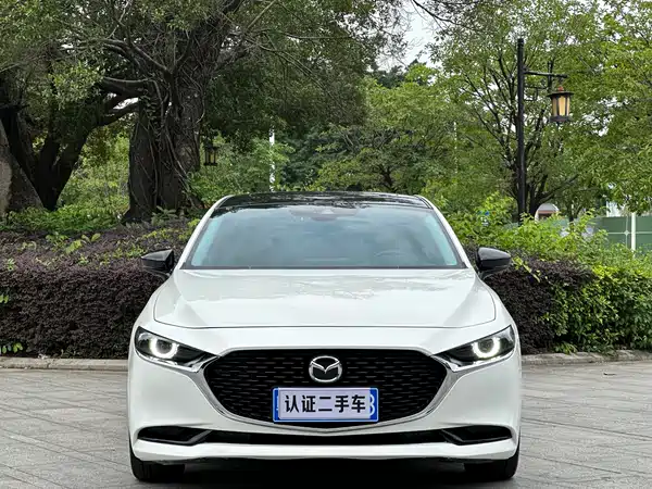 Mazda 3 Axela 2023