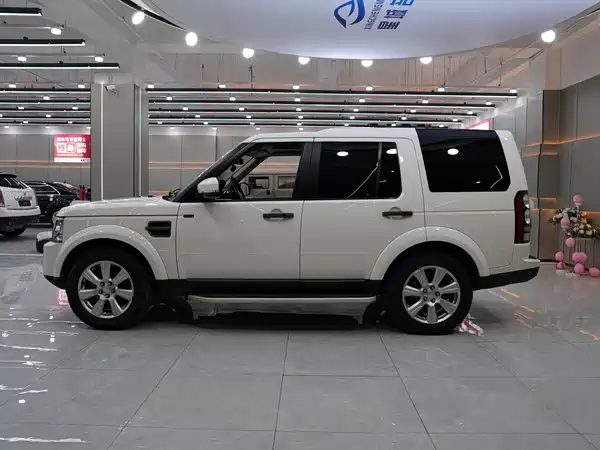 Land Rover Discovery 2015