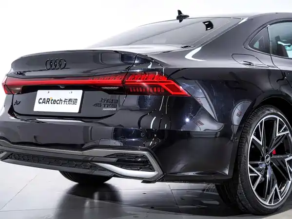 Audi A7L 2025
