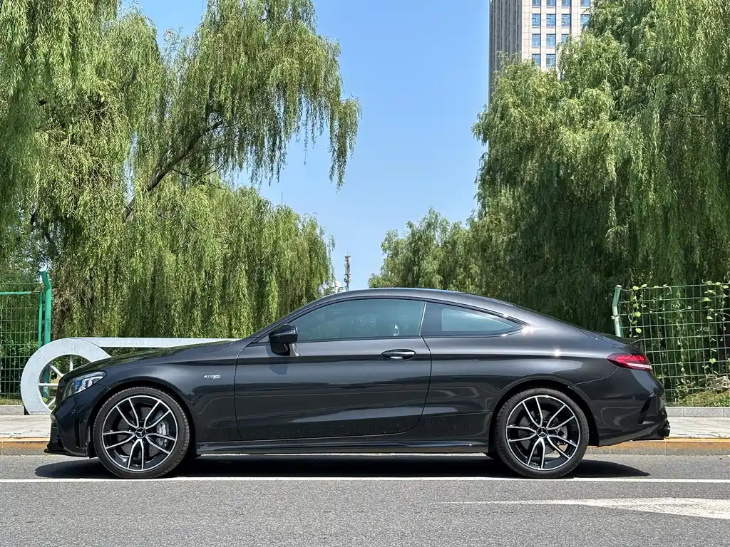 Mercedes-Benz C-Class AMG 2021 — фото 16