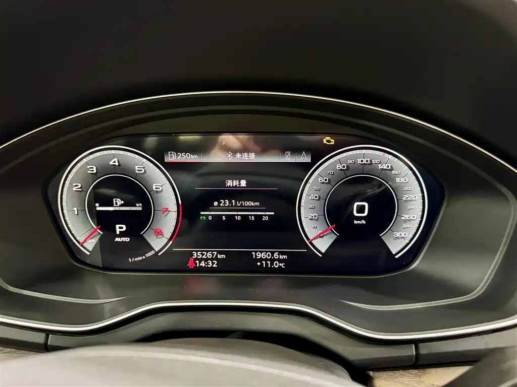 Audi Q5L 2022 — фото 16