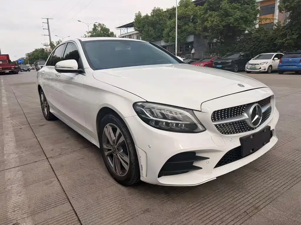 Mercedes-Benz C-Class 2020