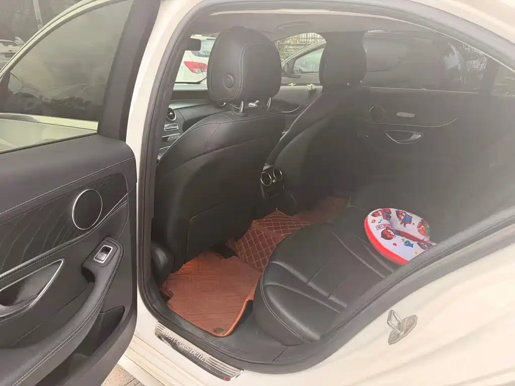Mercedes-Benz C-Class 2020