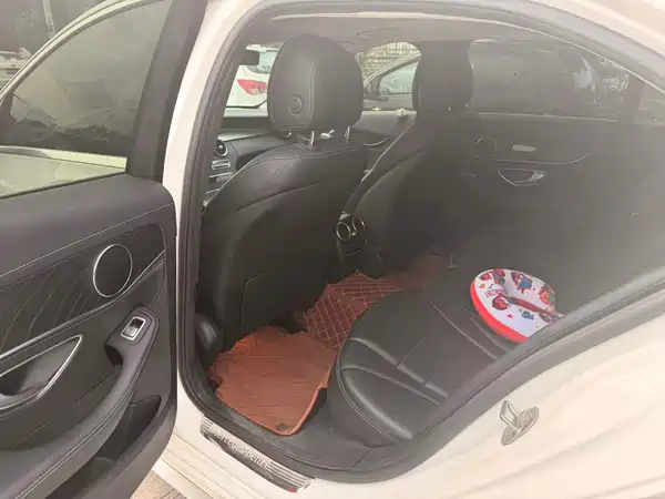 Mercedes-Benz C-Class 2020