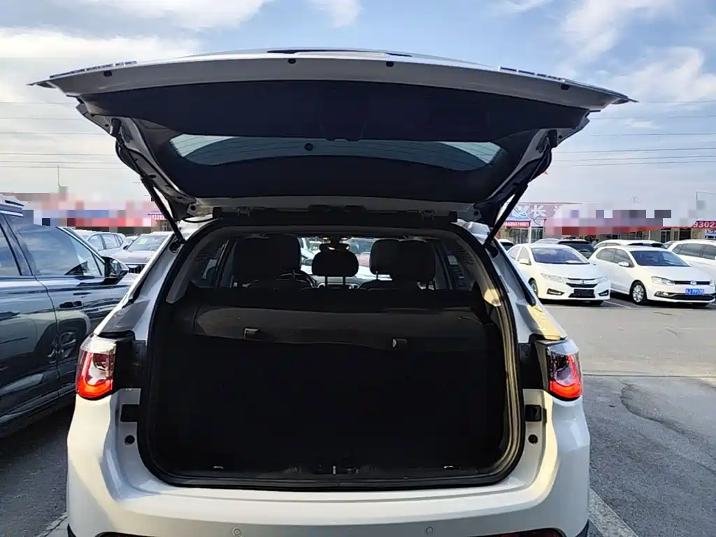 Jeep Compass 2018 — фото 19