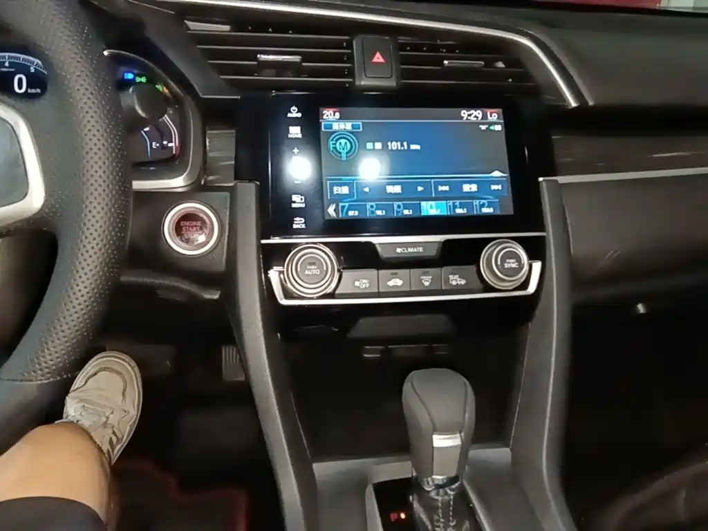 Honda Civic 2019 — фото 13
