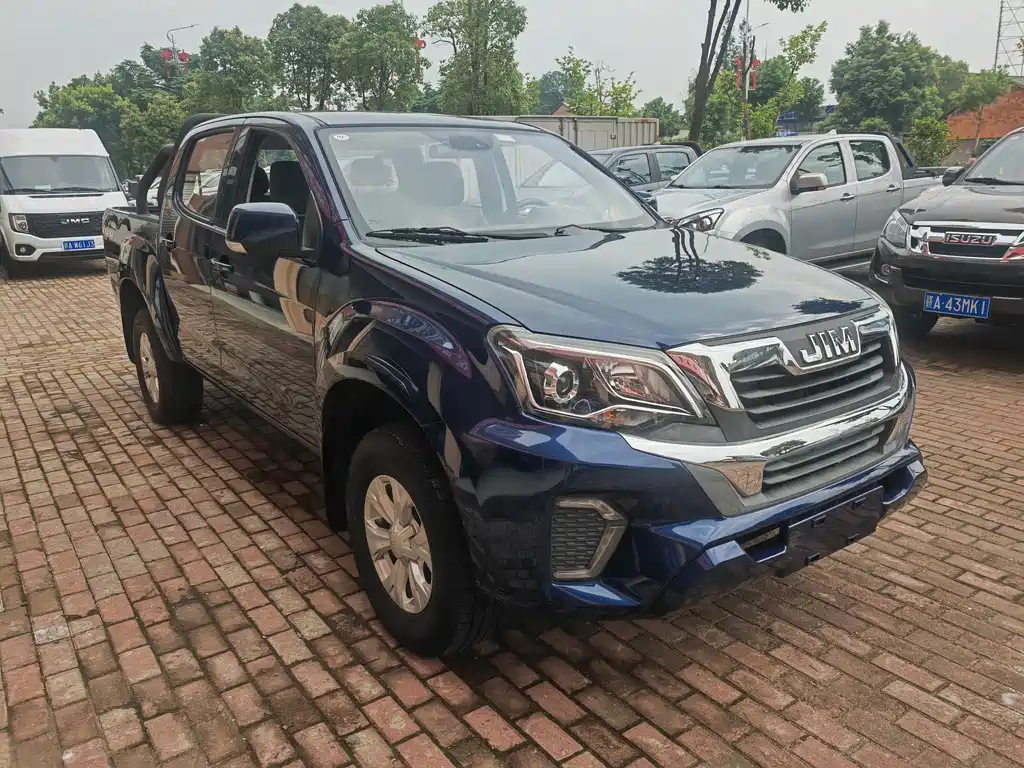 Isuzu RE-MAX