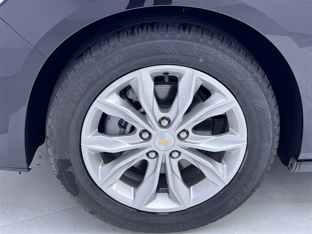 Chevrolet Malibu XL — фото 25