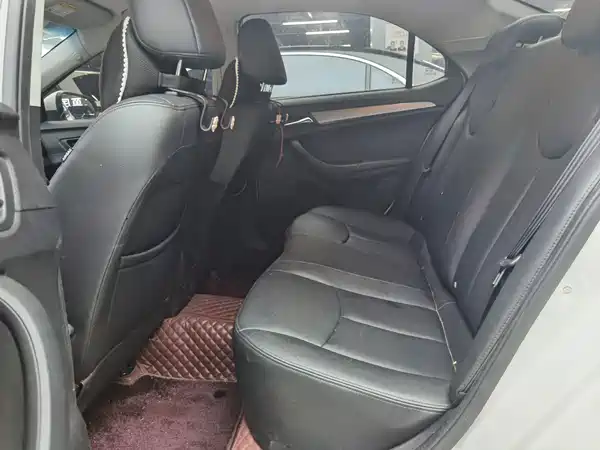 Roewe 360 2018