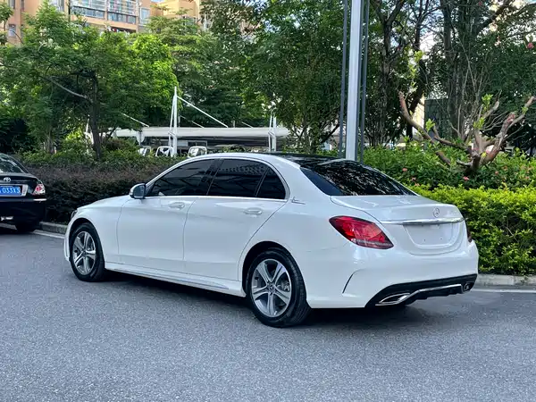 Mercedes-Benz C-Class 2019