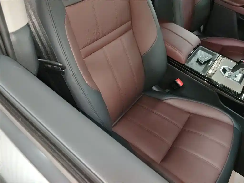 Land Rover Evoque 2022 — фото 25