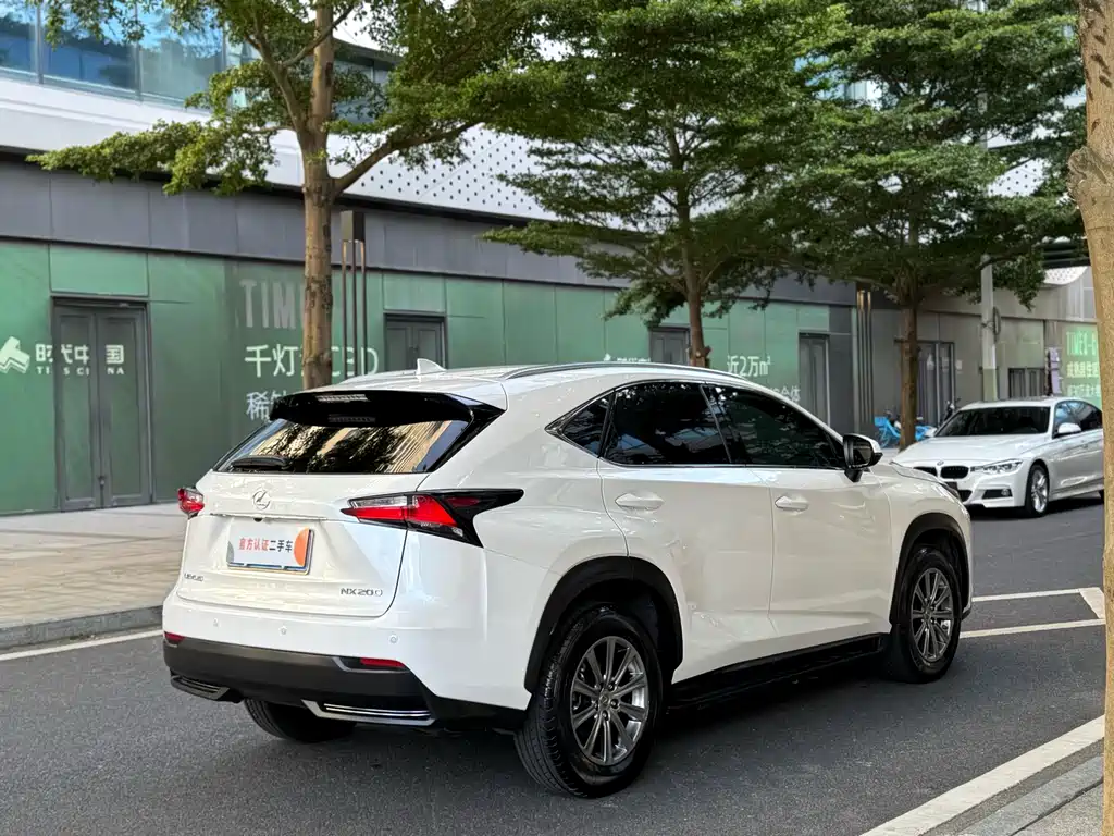 Lexus NX 2016