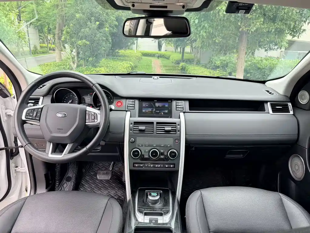 Land Rover Discovery Sport 2018 — фото 13
