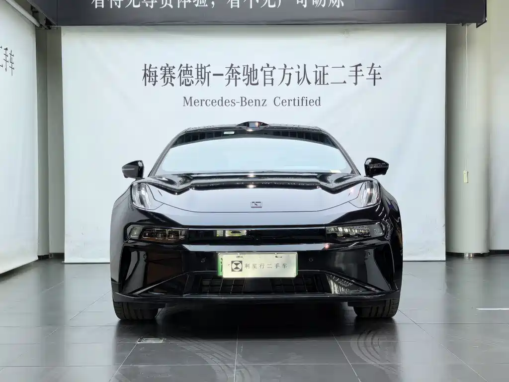 Zeekr 001 2025